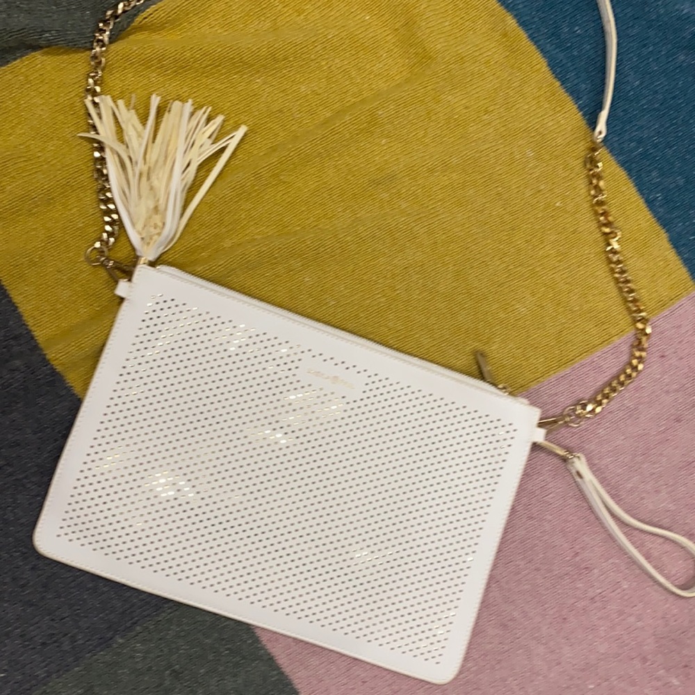 White purse - can be worn 3 ways!!